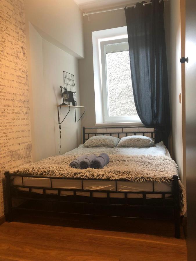 Apartament Srodmiescie 1 Sypialnia Oraz 1 Salon Wałbrzych Eksteriør bilde